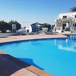 Naila Apartament *